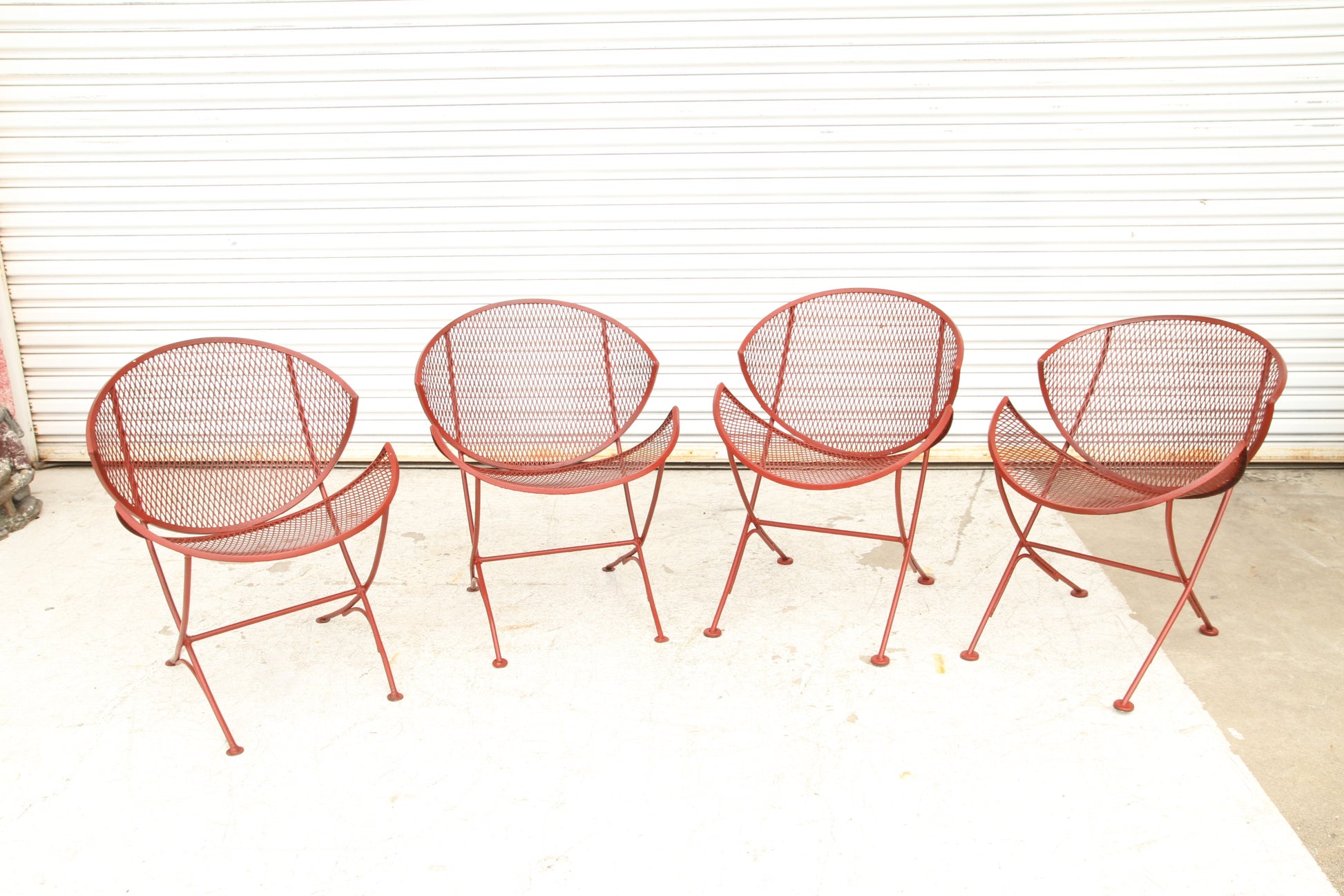 Orange Slice Chairs designed by Maurizio Tempestini for Salterini. Known for their innovative design and comfort, these chairs feature sculptural forms that resemble orange slices