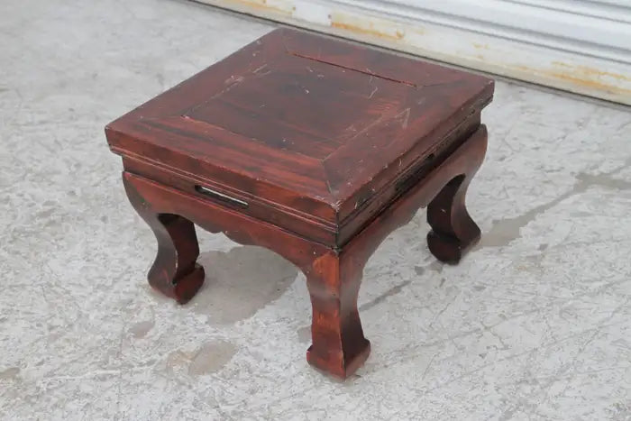 Wood footstool