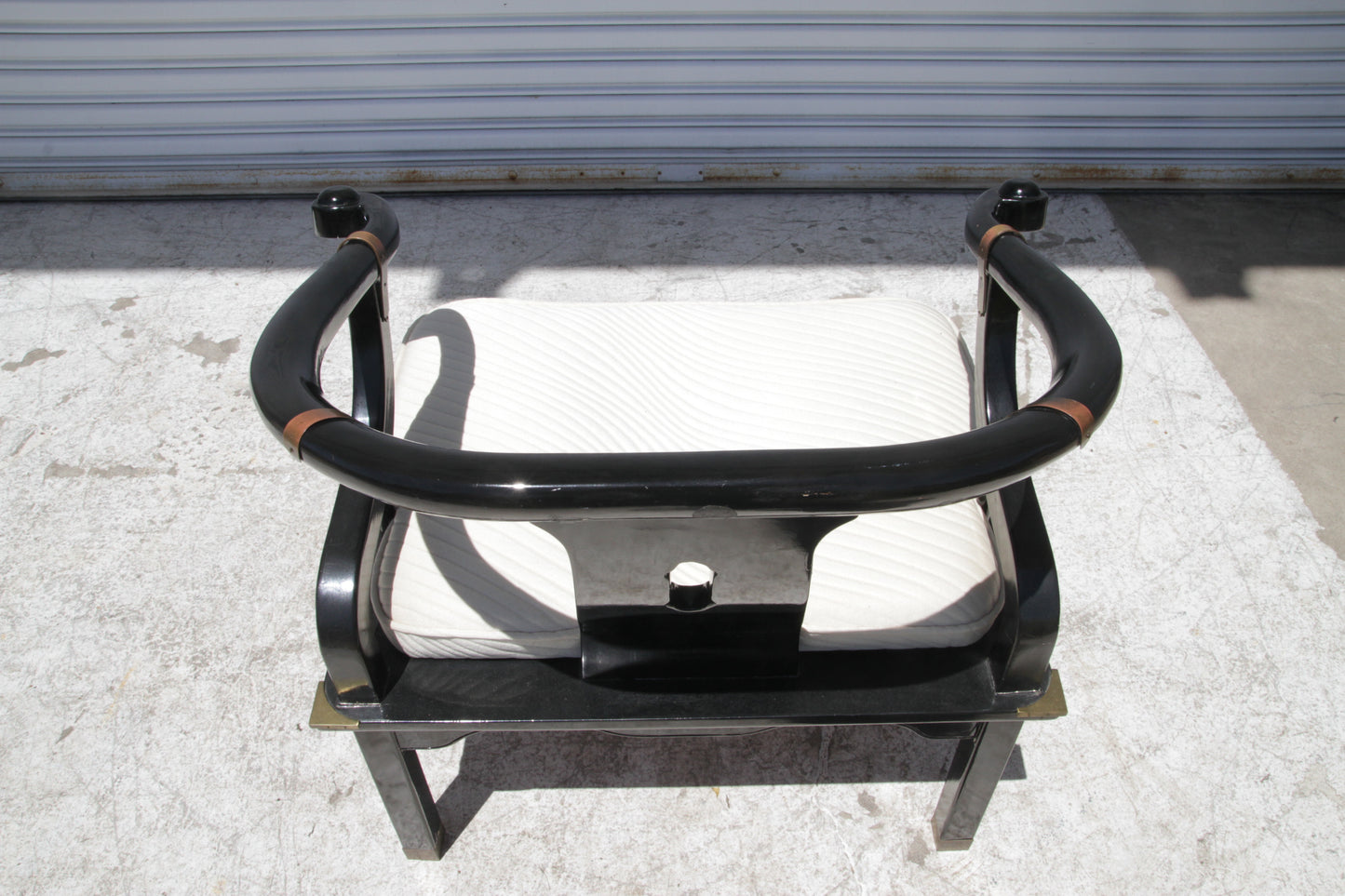 Asian Modern Black Lacquered Horseshoe Back Lounge Chair