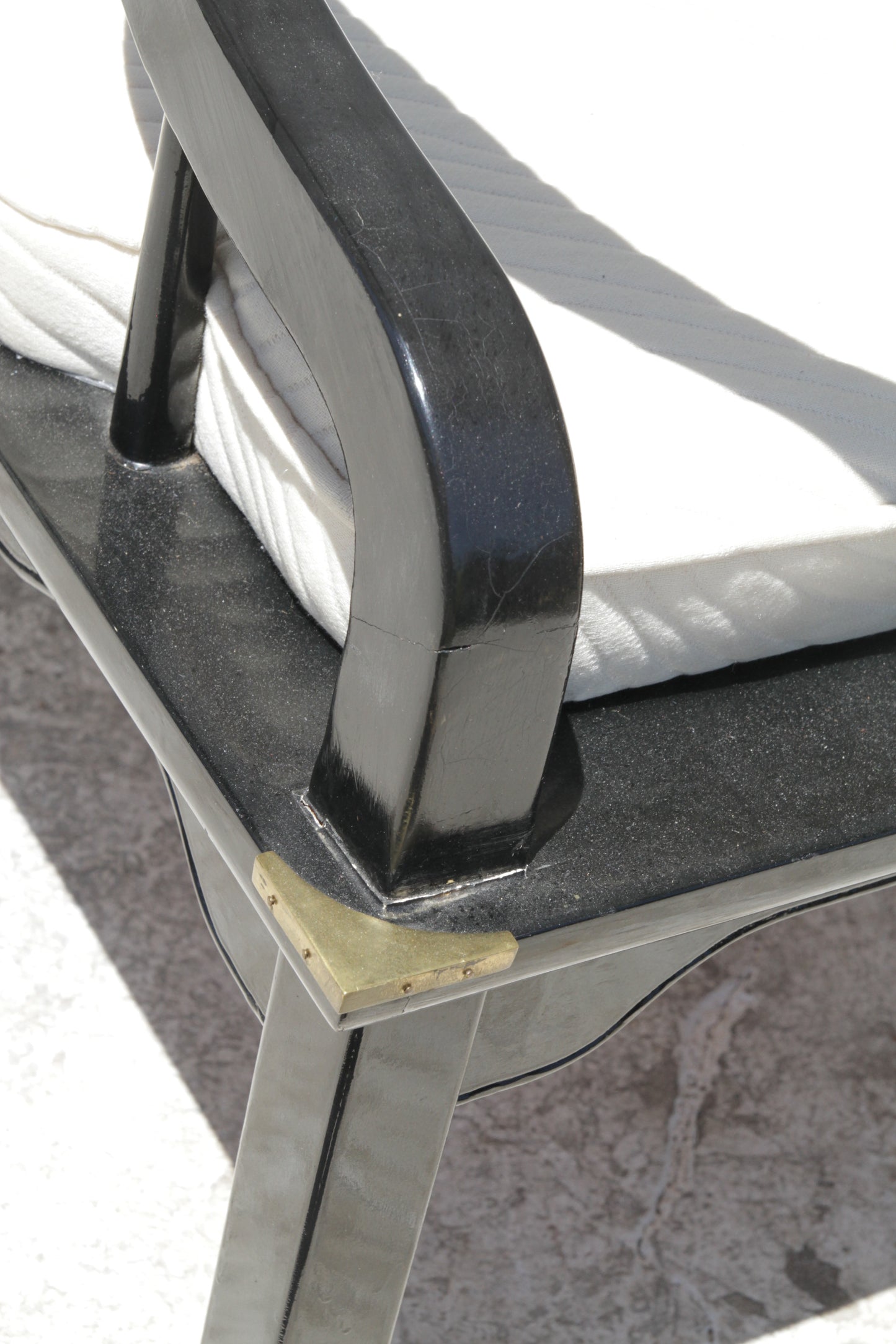 Asian Modern Black Lacquered Horseshoe Back Lounge Chair