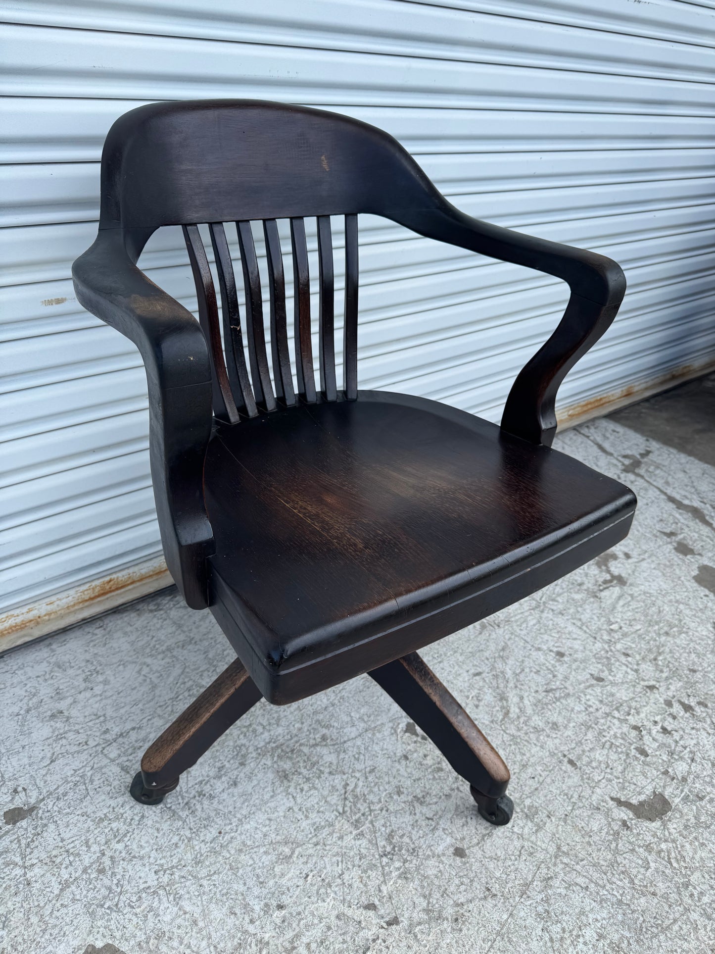 Early 19th Century Antique Oak Bankers Office Swivel Desk Chair