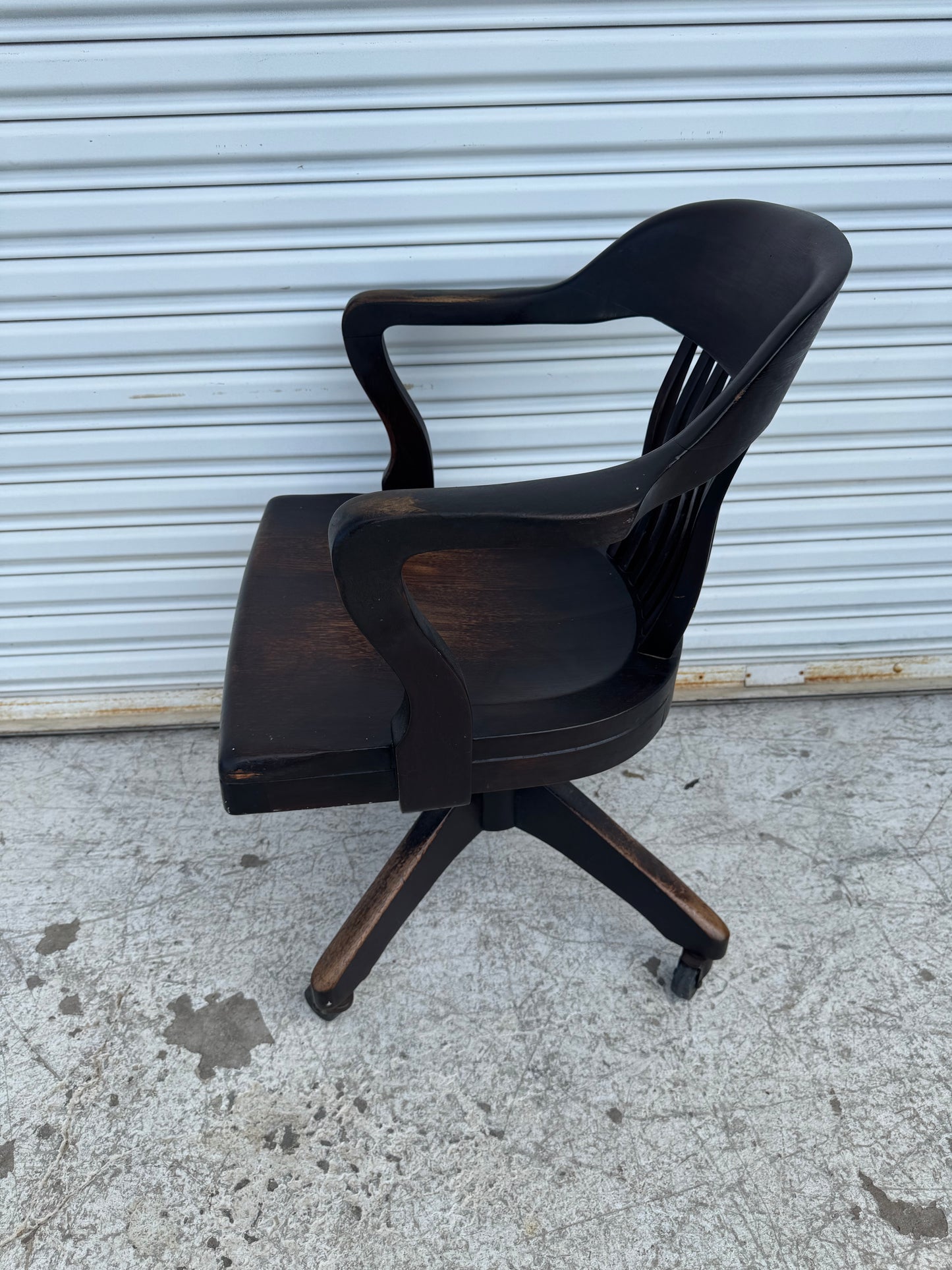 Early 19th Century Antique Oak Bankers Office Swivel Desk Chair