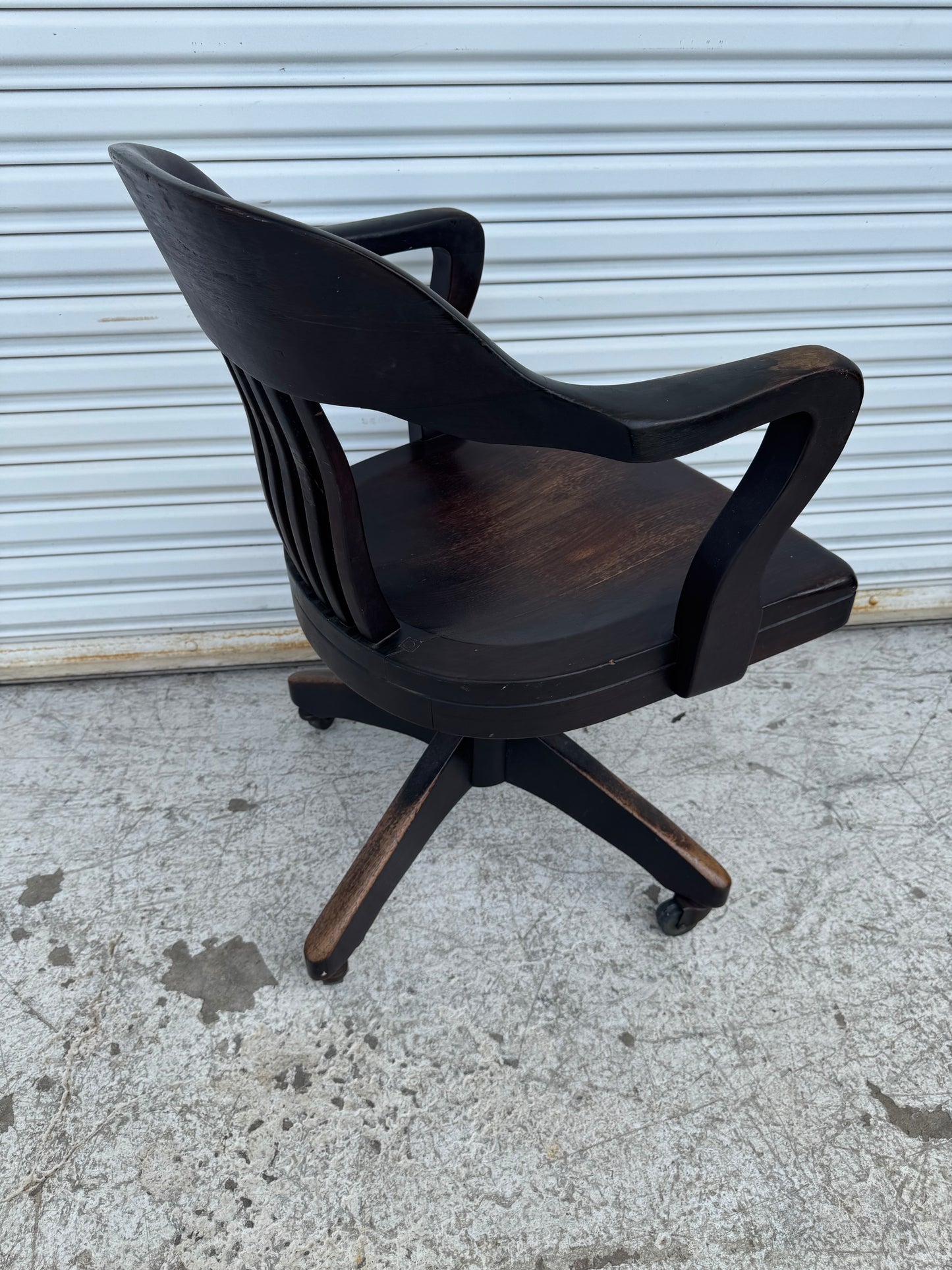 Early 19th Century Antique Oak Bankers Office Swivel Desk Chair