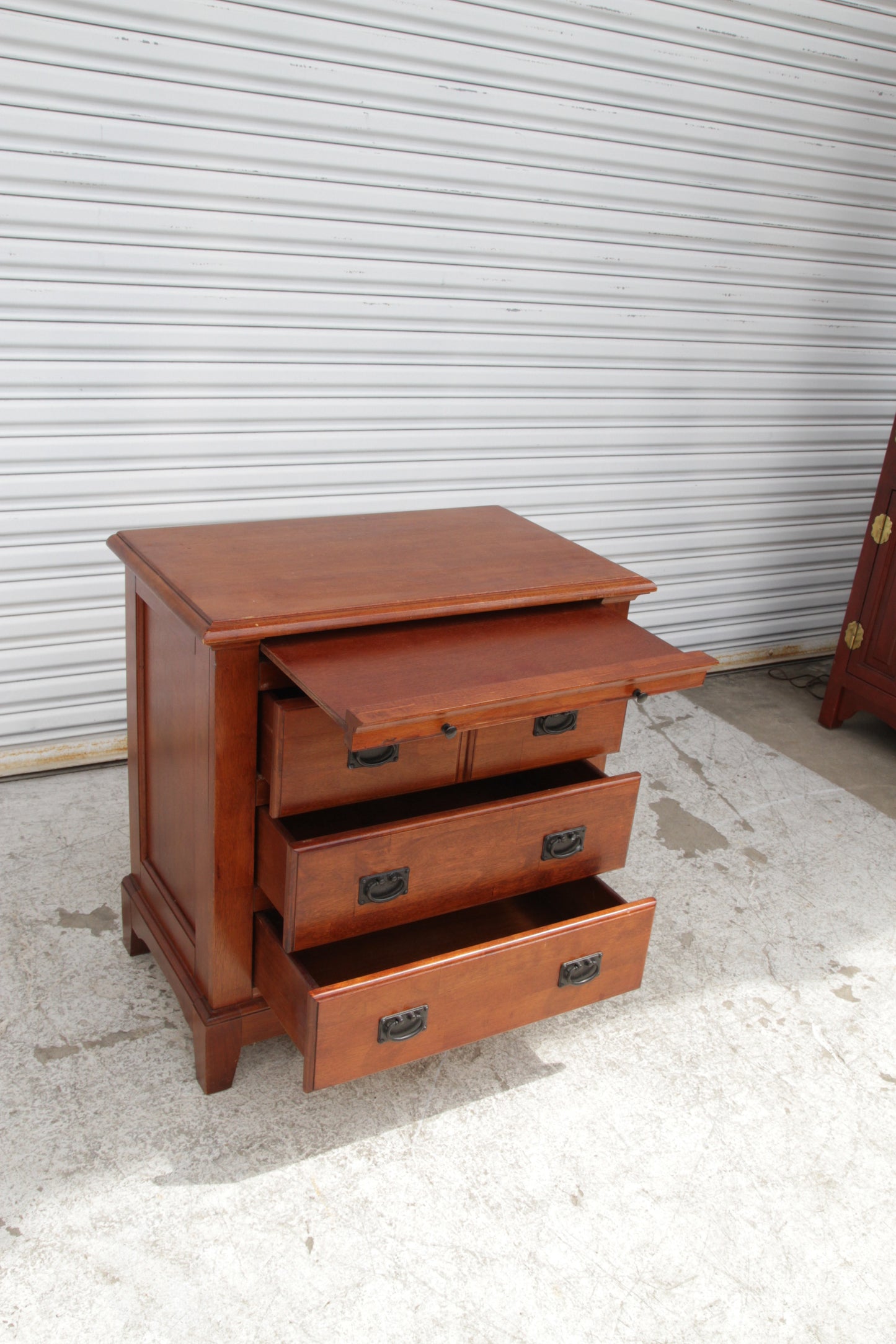 Pair of 3 Drawer Nightstand in Michael's Cherry