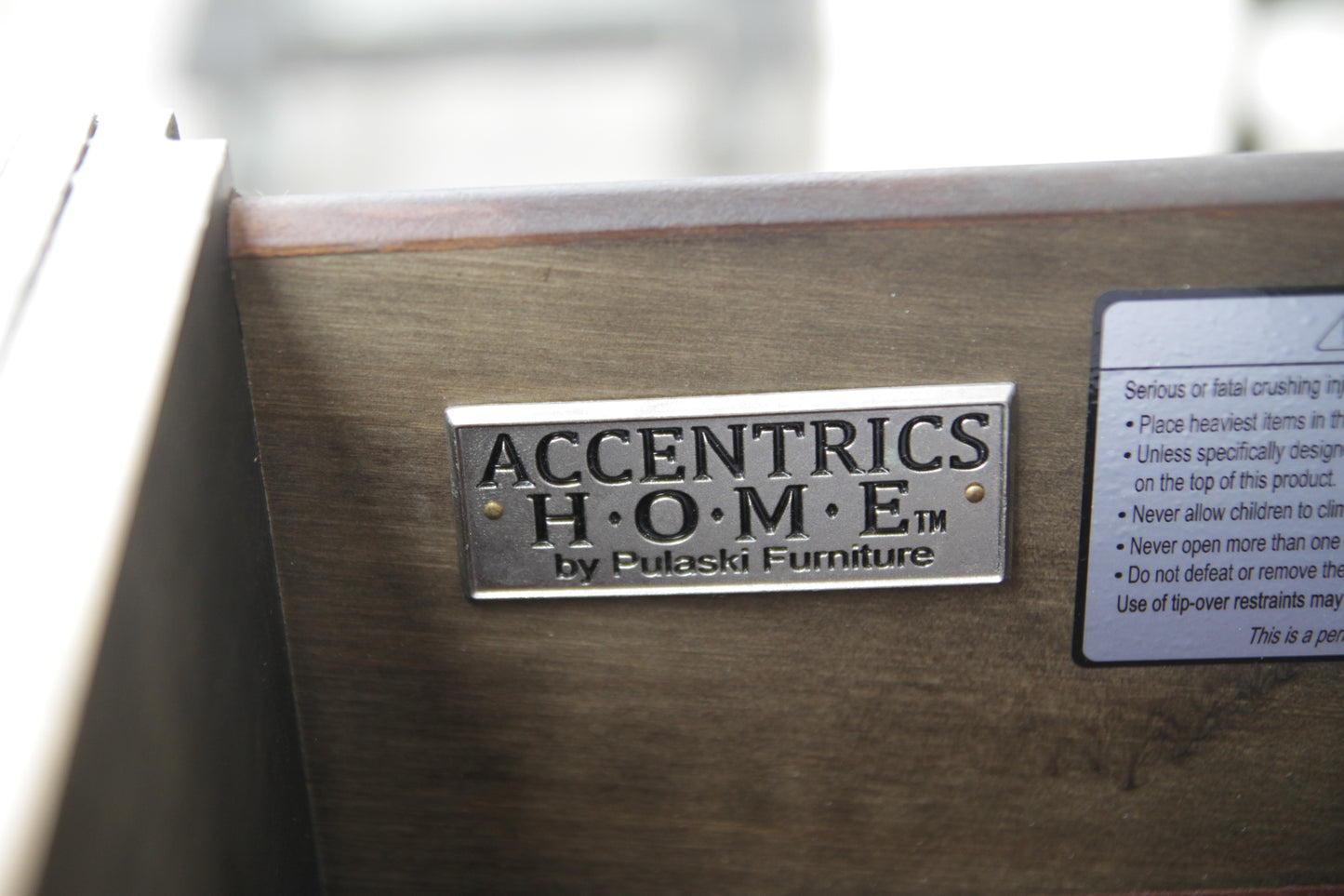 Pulaski Arabella Mirrored Nightstand