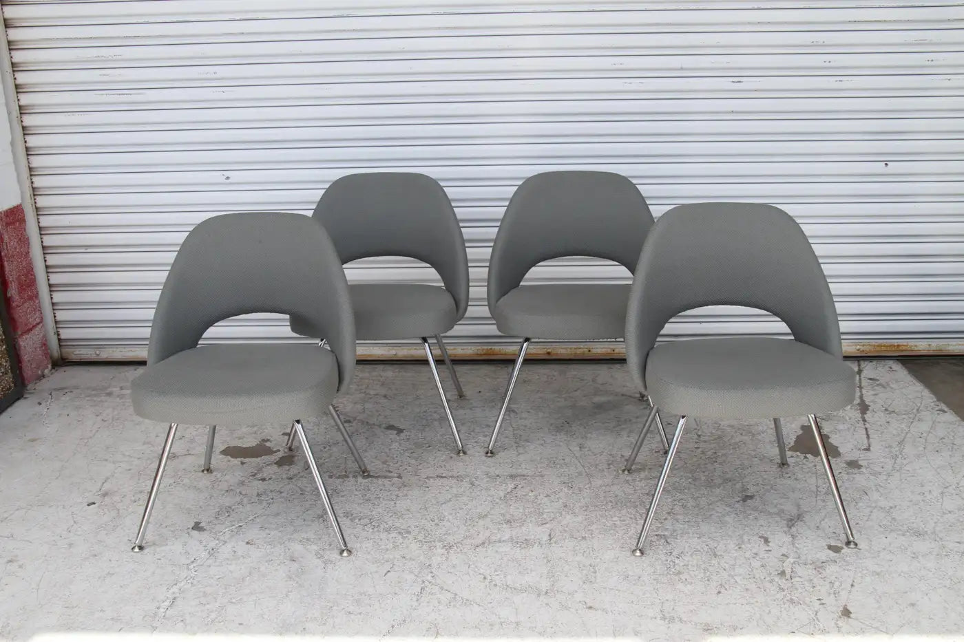 Saarinen-designed 72CC chairs for Knoll