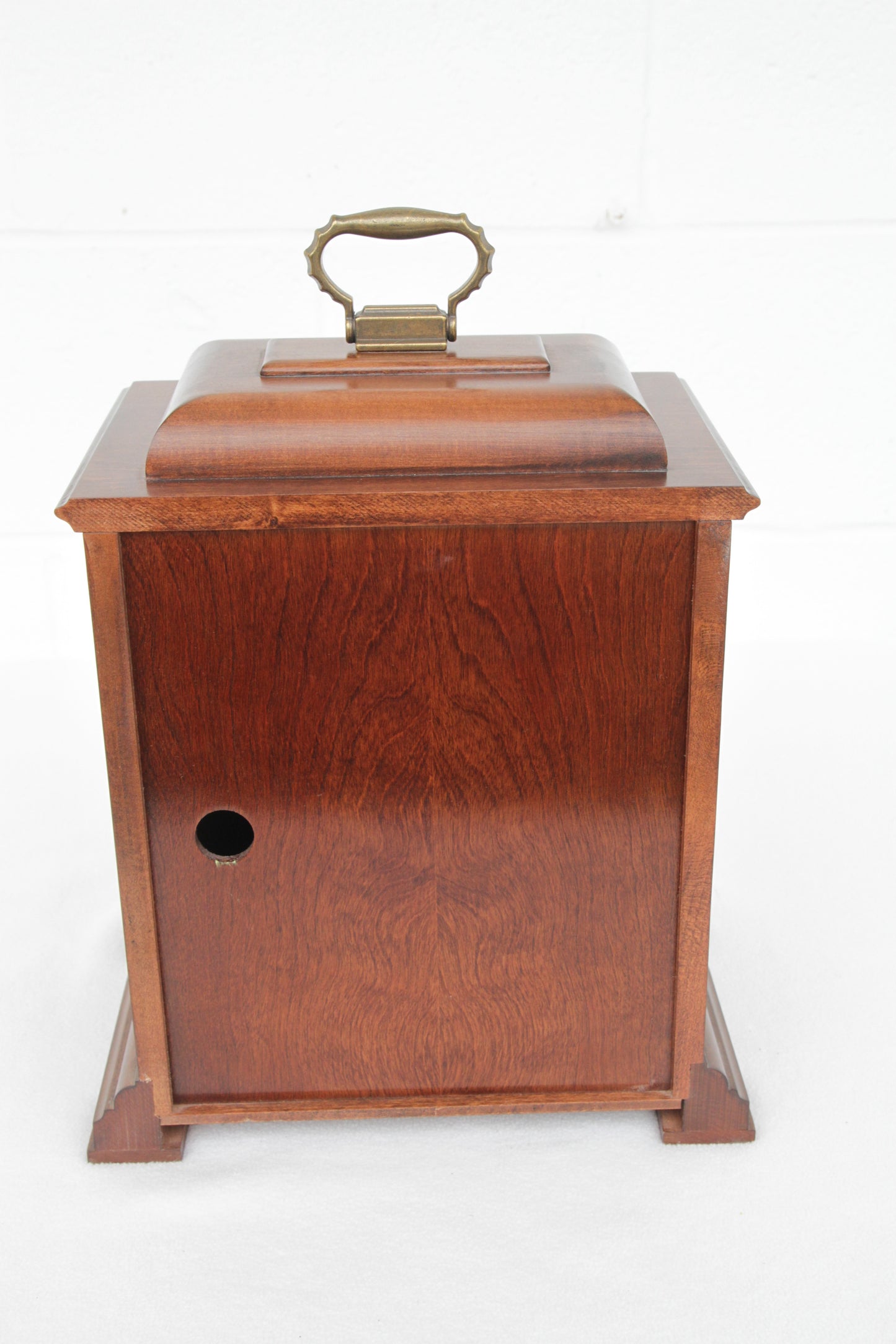 Howard Miller Graham Bracket Mantel Clock