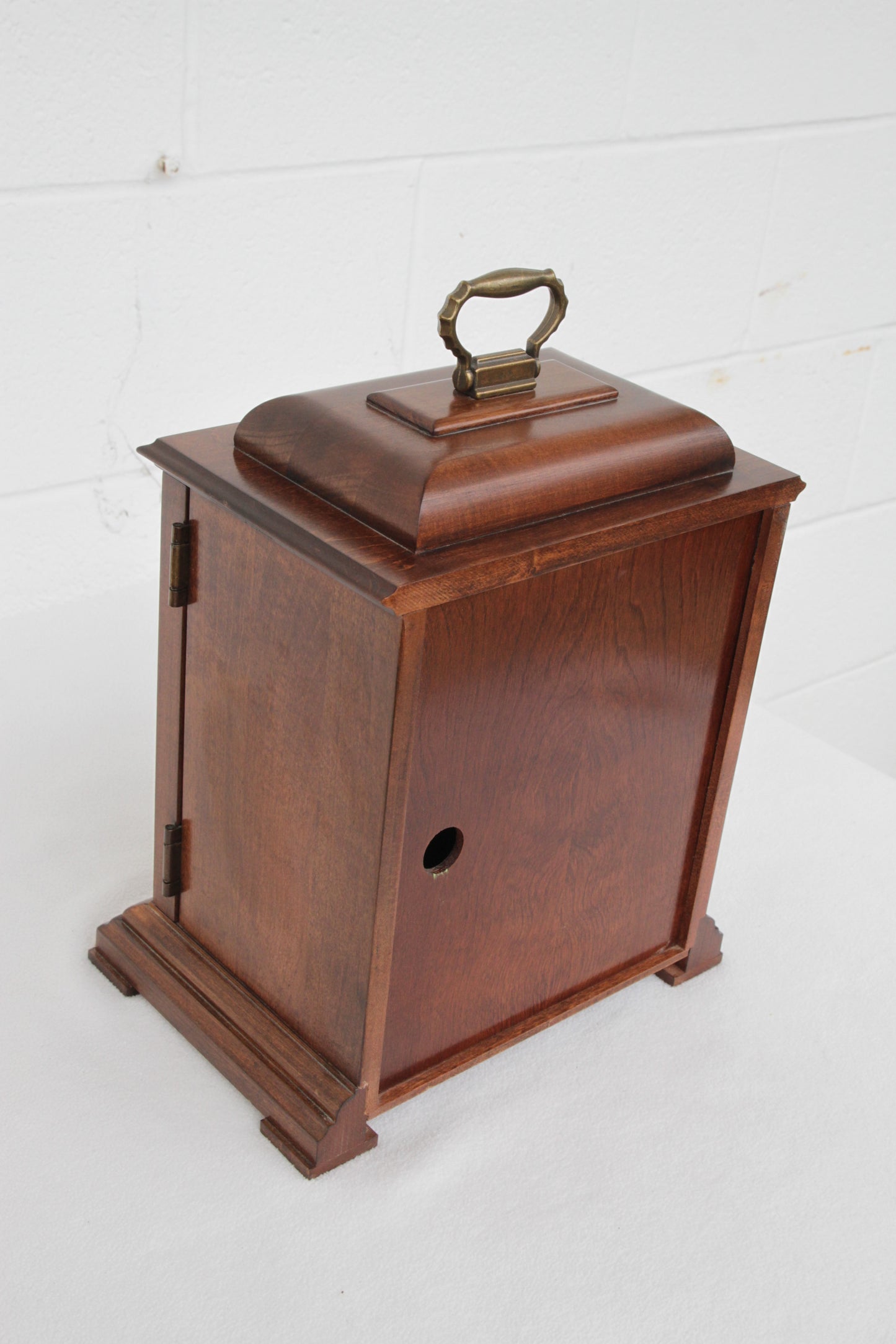 Howard Miller Graham Bracket Mantel Clock