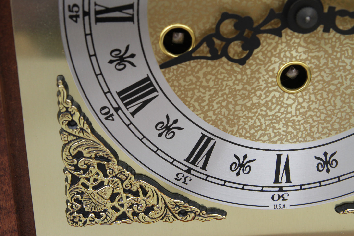 Howard Miller Graham Bracket Mantel Clock