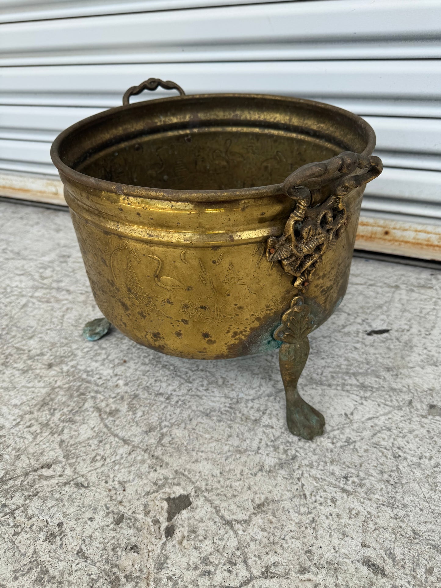 Antique Brass Pot w Brass Legs and Handles