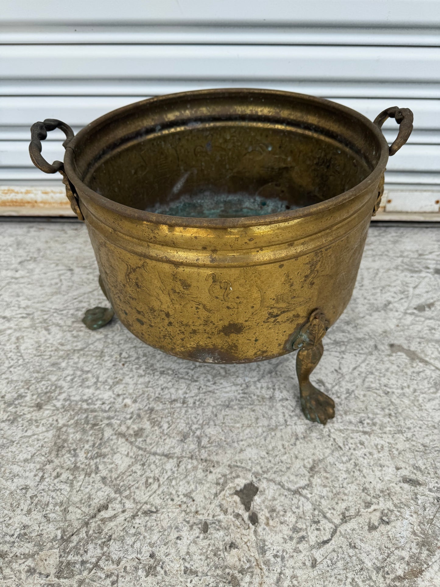 Antique Brass Pot w Brass Legs and Handles