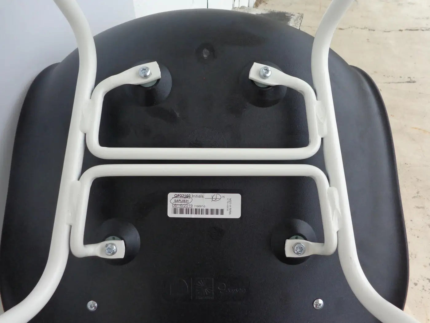 Charles Ray Eames iconic shell chair