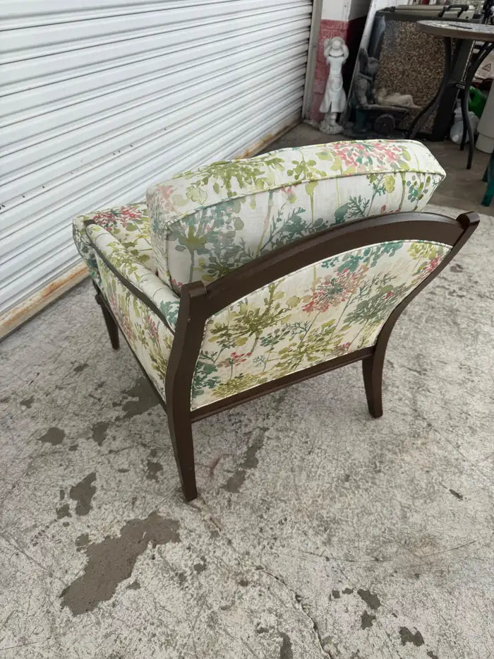 Modern glam lounge chair