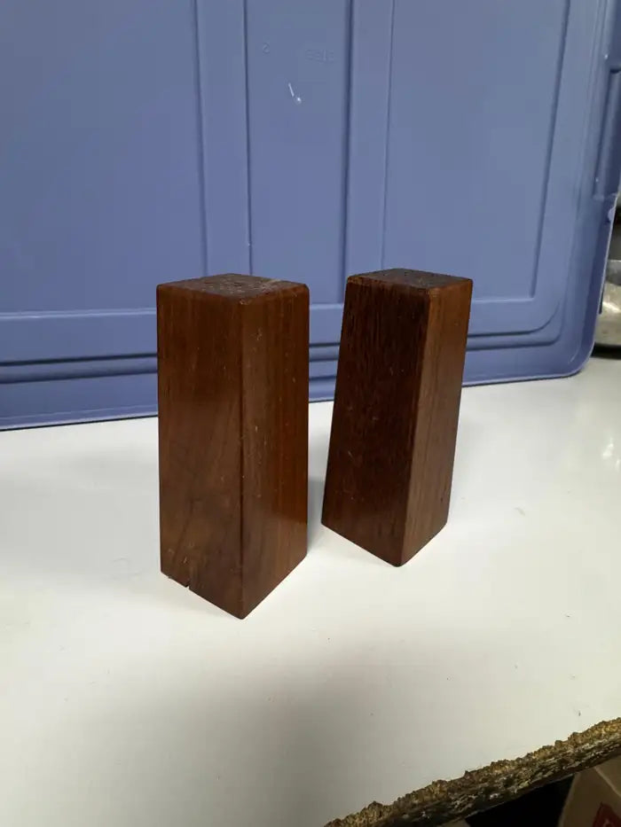 Rosewood dining table salt and pepper décor