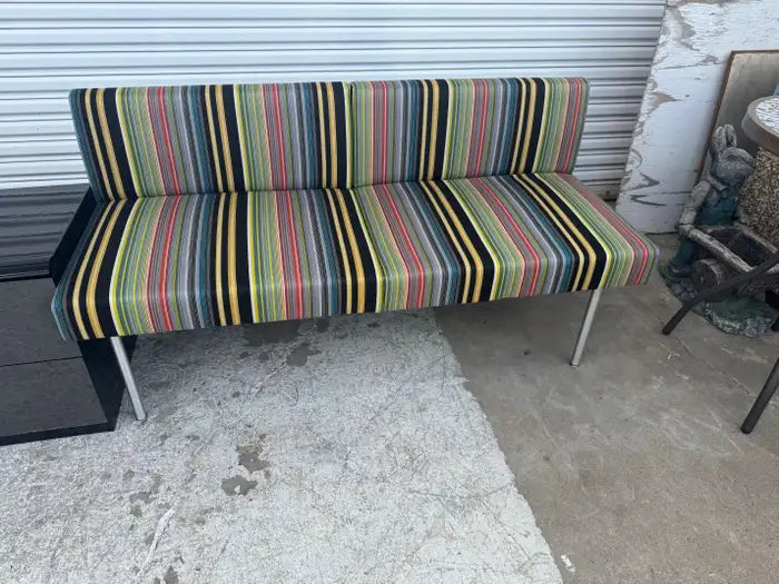 Modern upholstered seating bench for living room