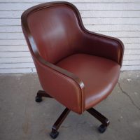 Classic office chair iconic Metro Retro Furniture leather seating​​