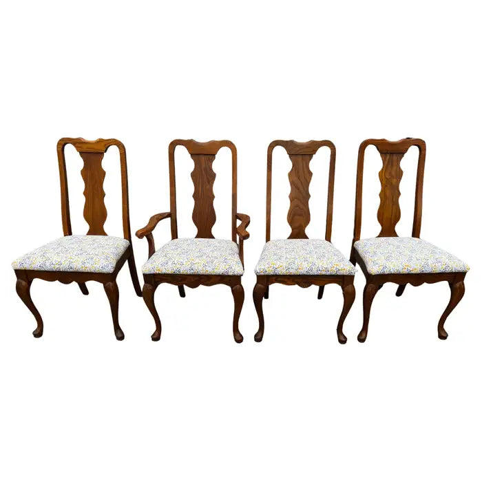Queen Anne style oak dining chairs set of four