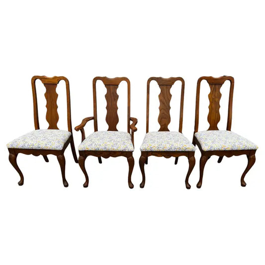Queen Anne style oak dining chairs set of four