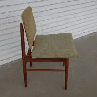 Clean lines wooden Scandinavian side chair retro classic.​