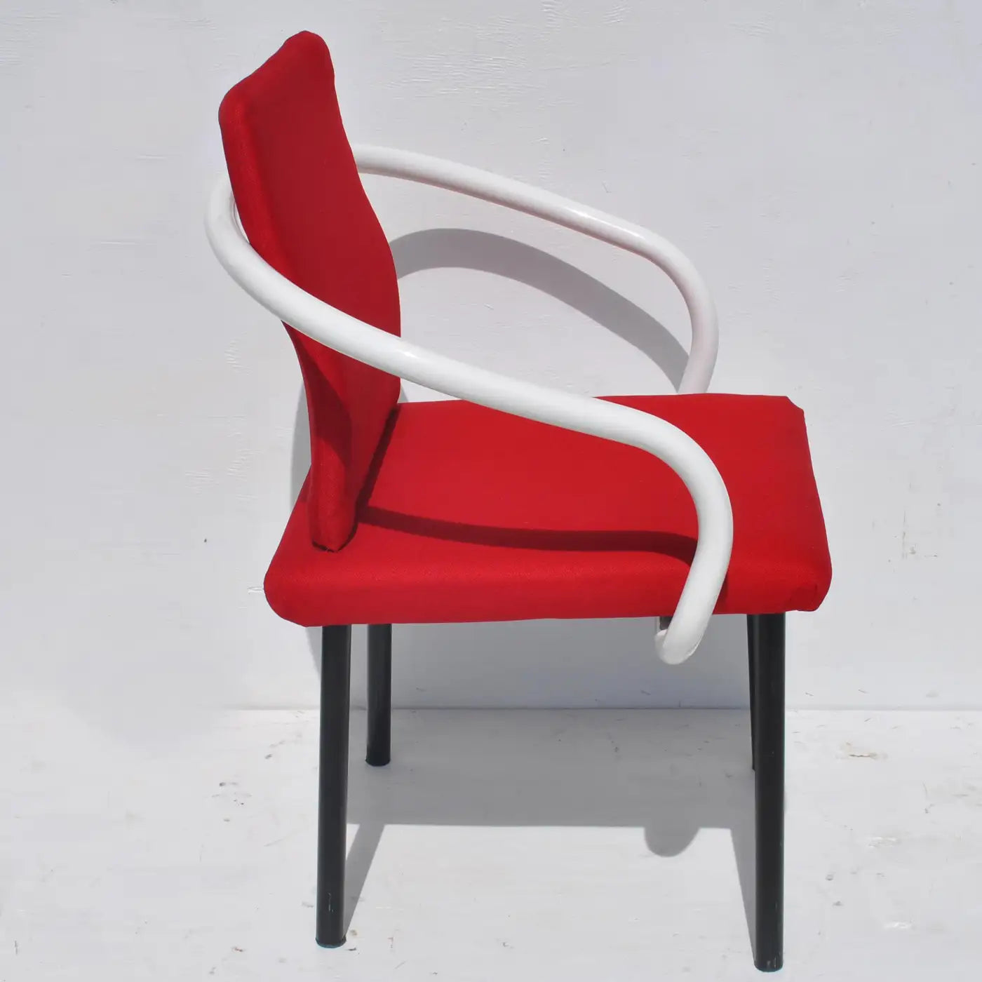 Vintage postmodern Mandarin chair with white arms