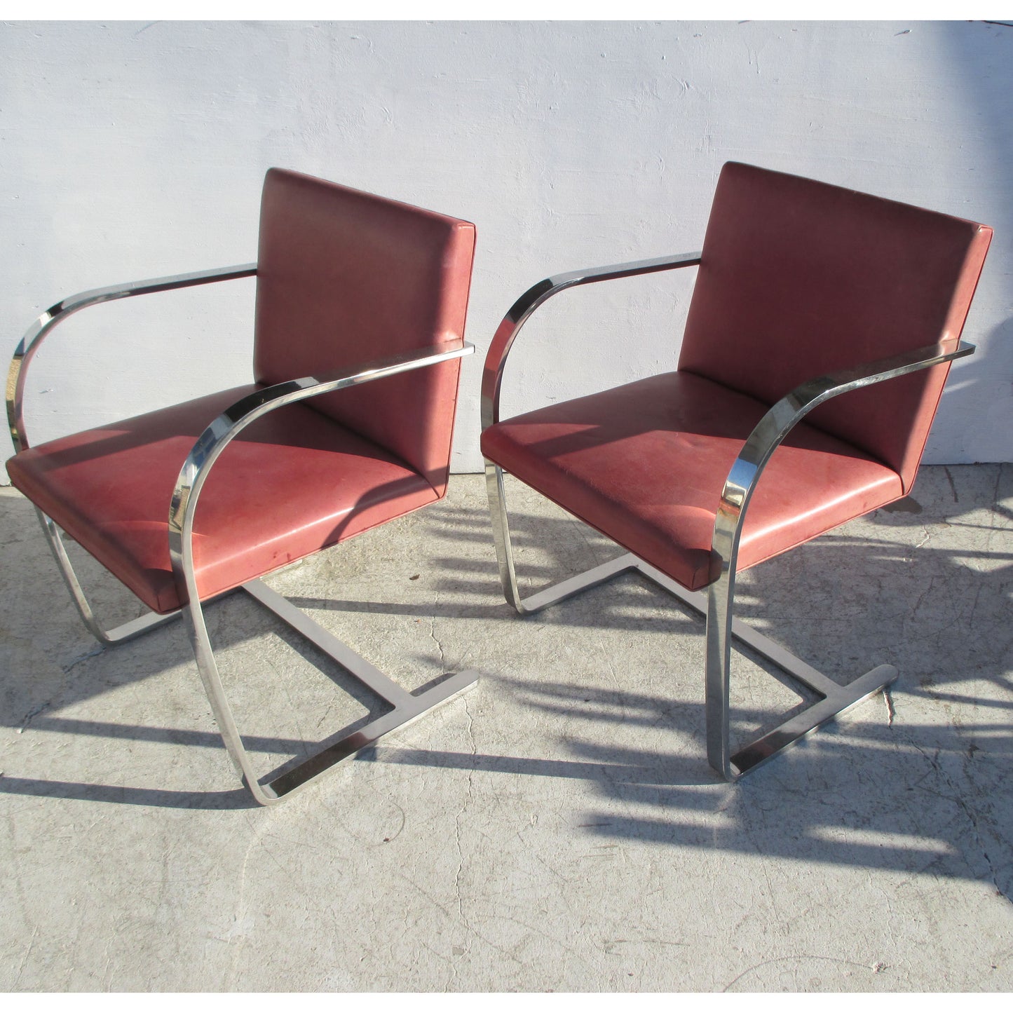 Stainless steel flat bar Brno armchair Knoll