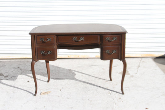 Sligh Walnut Curved Front Desk With Leather Top