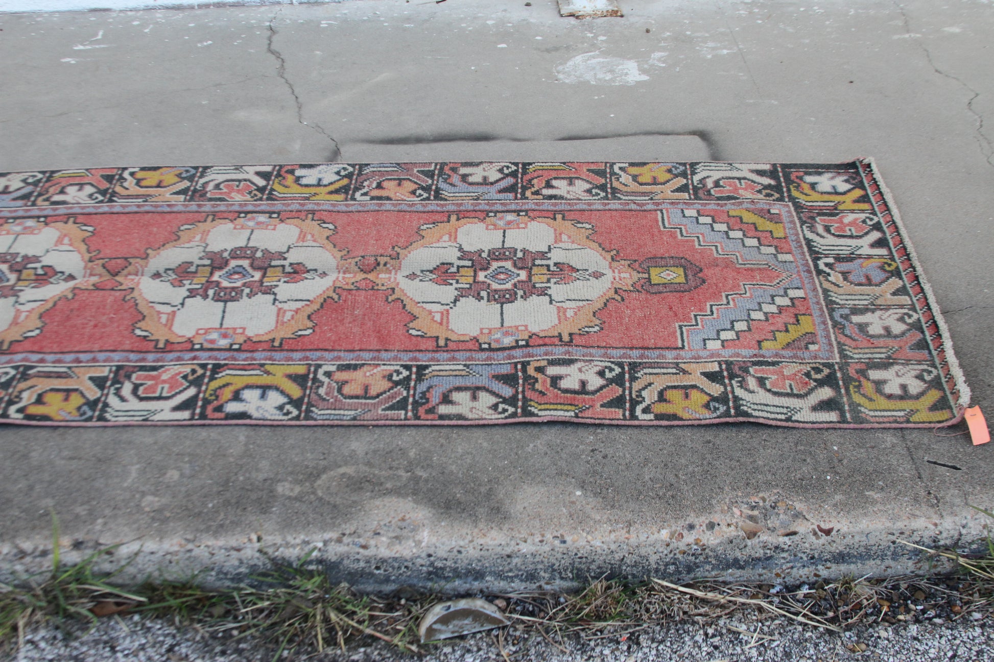 Handmade pink area rug classic entryway décor