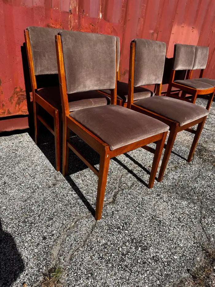 Vintage teak dining chairs set of 4 with curved backs