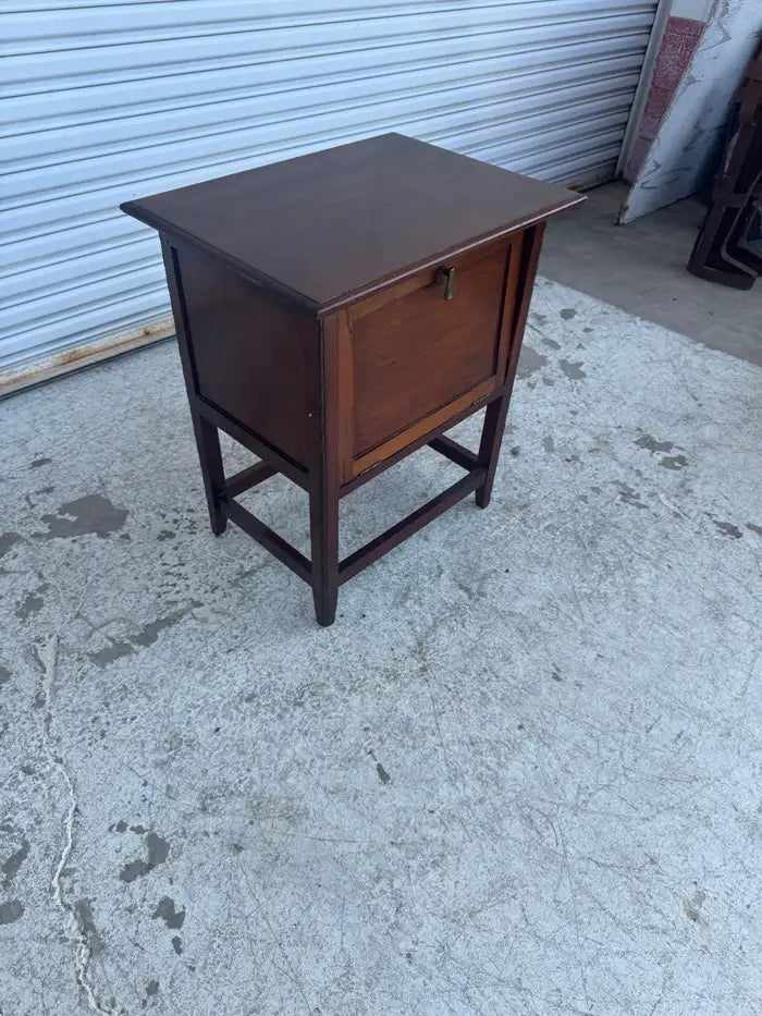 Vintage smoking table with traditional wood craftsmanship