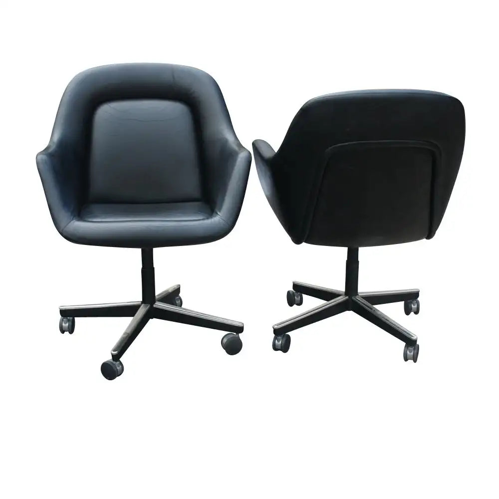 Swivel base black executive chair Metro Retro Furniture