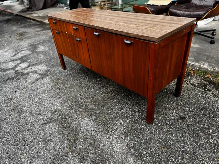 Walnut wood credenza with laminate top