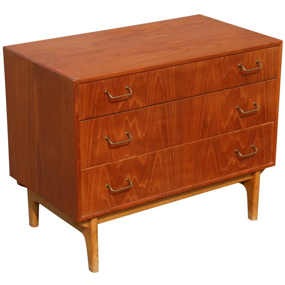 32″ vintage oak nightstand side table with brass pulls and classic wood grain detailing.