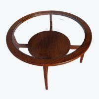 32″ Round Mid Century Coffee table