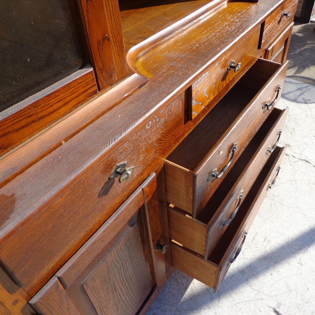 84″ Lexington China Cabinet Buffet (MS10177)