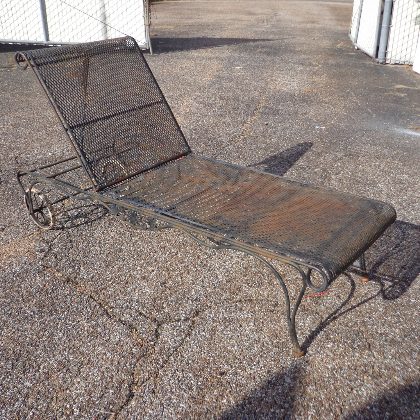Wrought Iron Patio Chaise Lounge