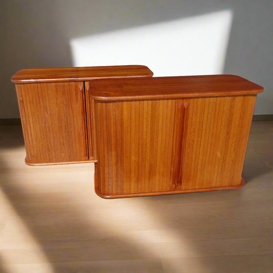 Pair of small wall mountable cabinets – vintage retro design