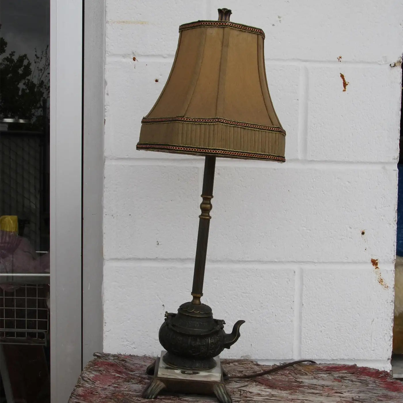 Vintage Brass Teapot Lamp by Quoizel