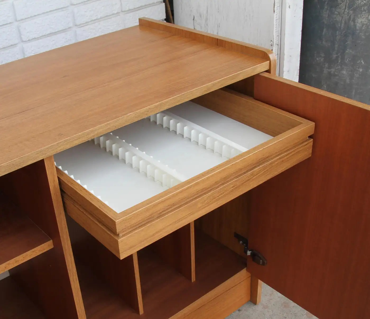 Retro media console cabinet