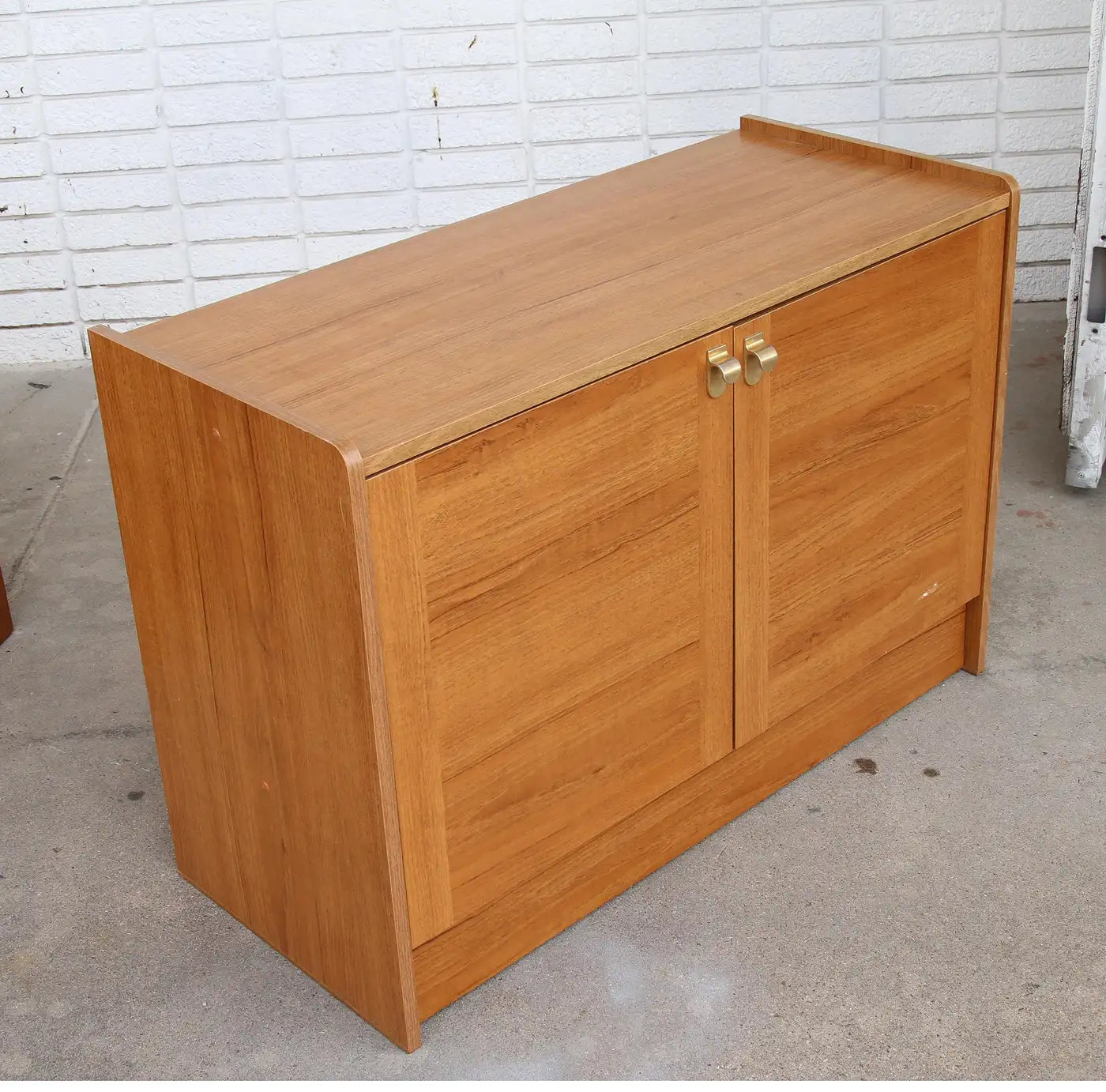 Mid century modern console for audio gear