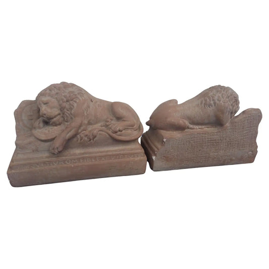Pair of lion plaster cast bookends by Alva