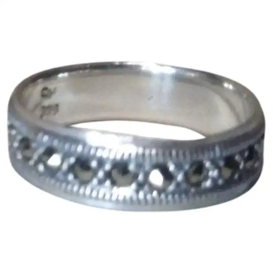 Pierced sterling silver band ring size 8