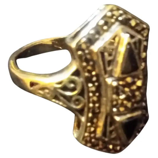Sterling silver and marcasite ring size 7