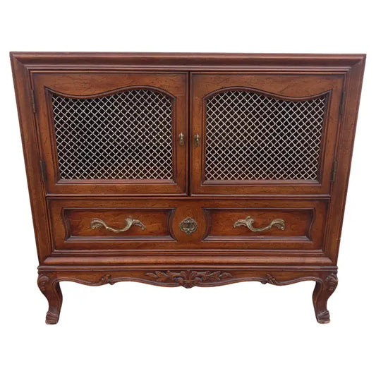Henredon nightstand with classic design and small cabinet storage.