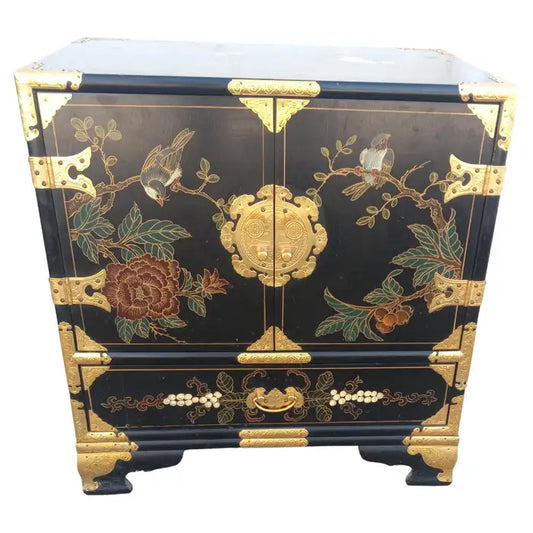 Chinese Chinoiserie style lacquered cabinet for elegant decor.