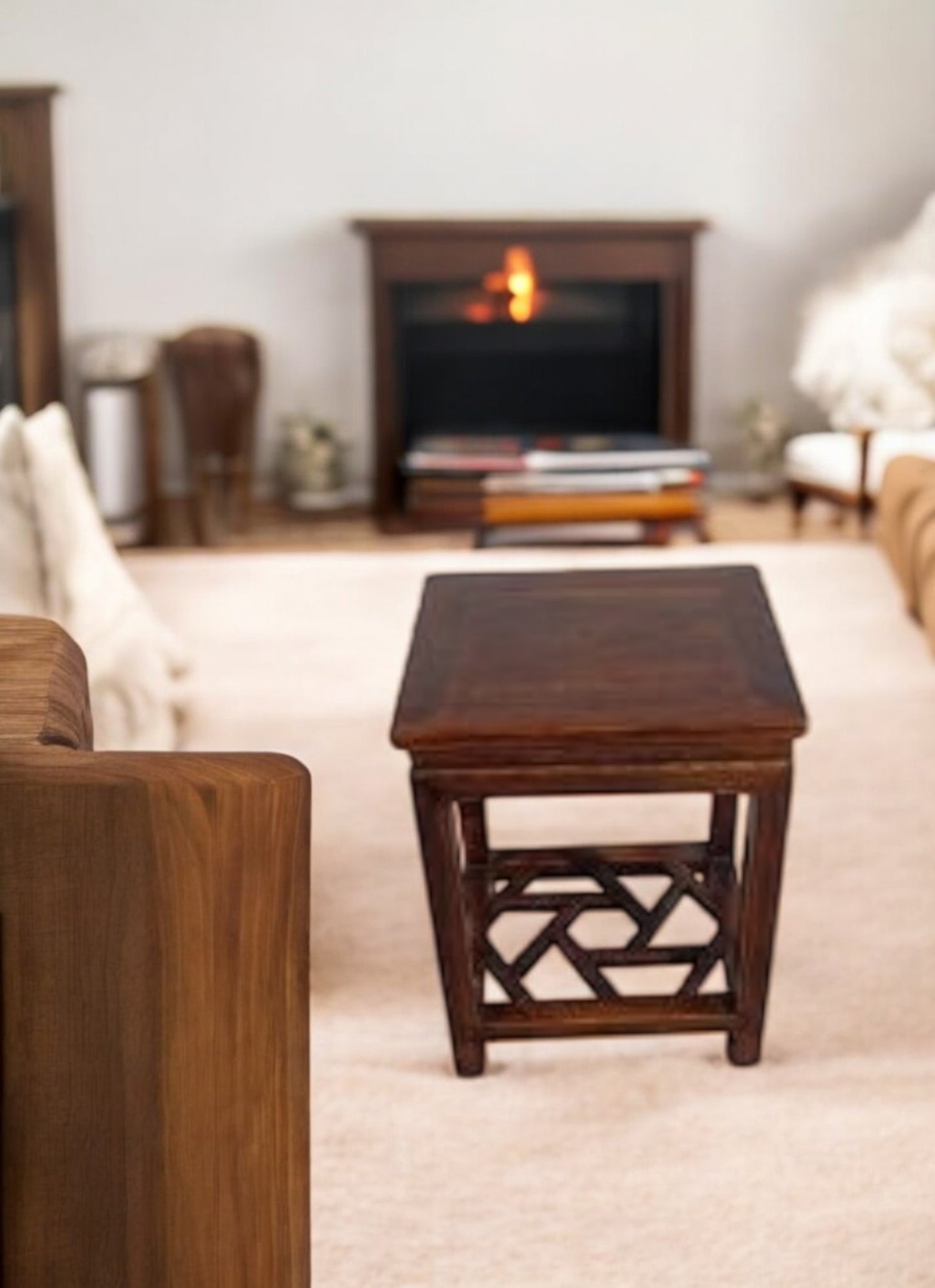 17.75″ Ming Style Chinosarie Side Table