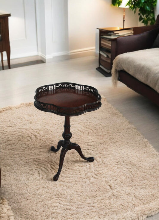 Chippendale Mahogany Tripod Table with Decorative Gallery Edge
