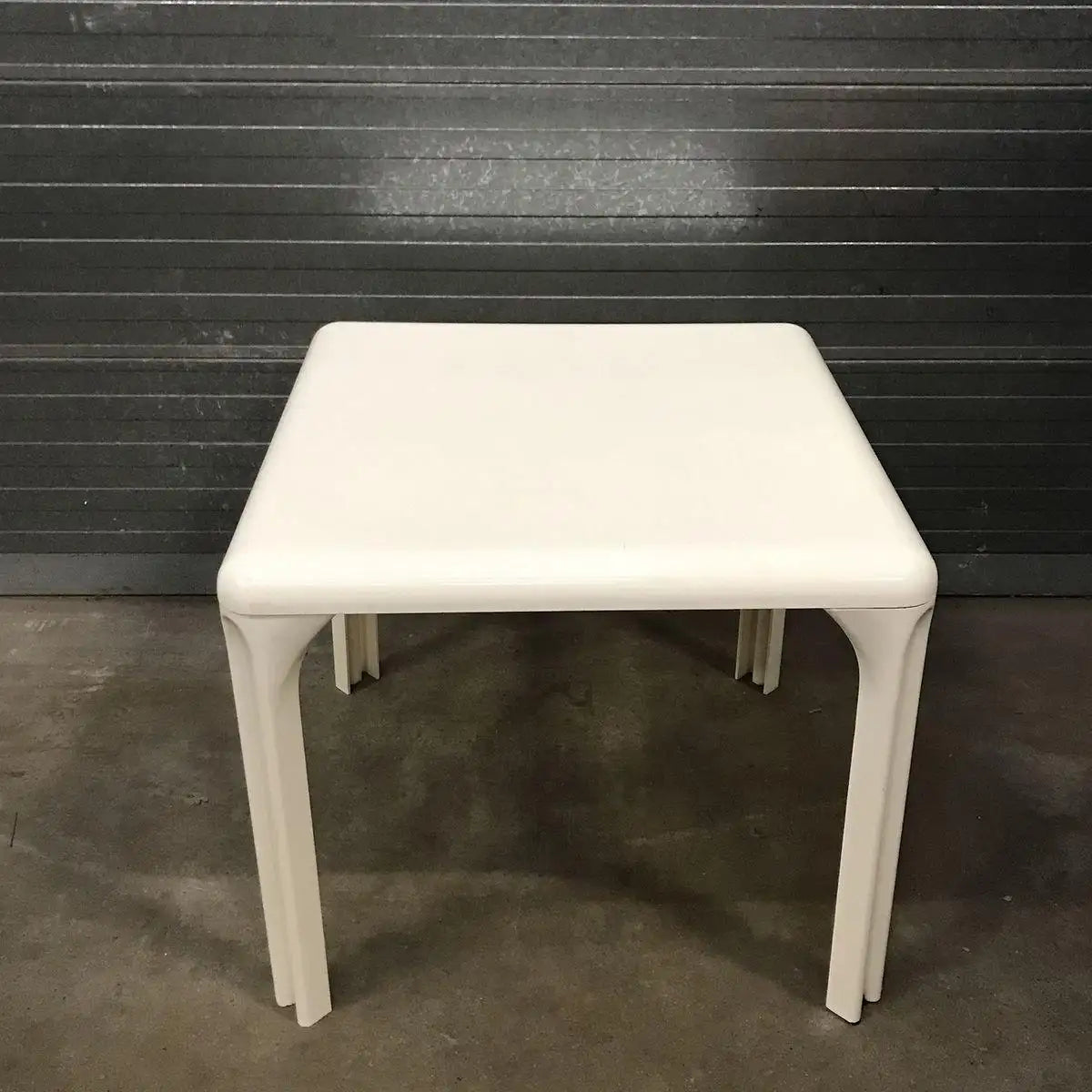 Vico Magistretti for Artemide Selene Dining Table