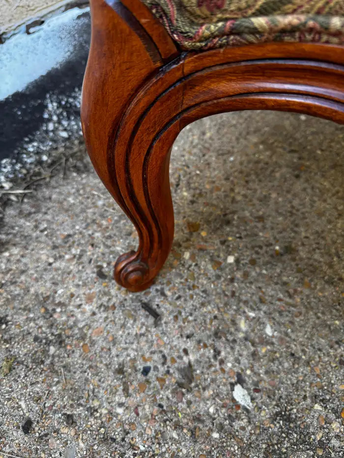 vintage french provincial chairs walnut upholstered seating